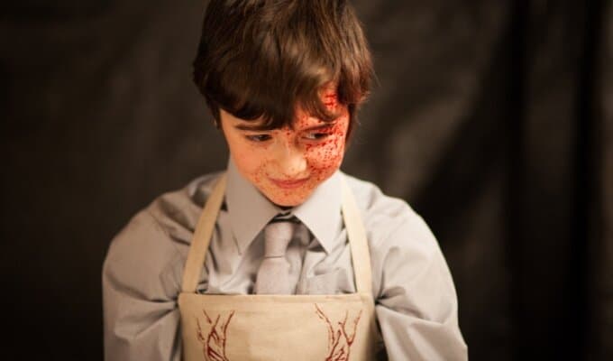 dead-hearts-filmloverss-1