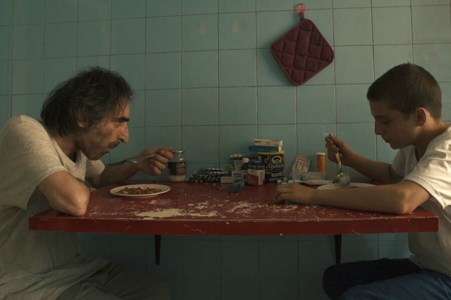 ben-yalnızlık-aleti-filmloverss